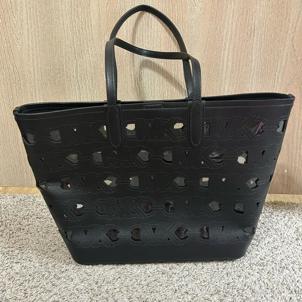 NWT Michael Kors Eliza Open Tote Bag Transparencies Color Black Large Travel
